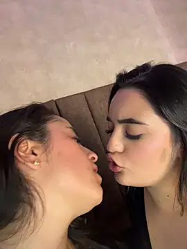 ห้องแชทสดของ Antonella_Julieta
