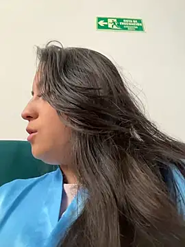 Antonella_Julieta 网络视讯表演