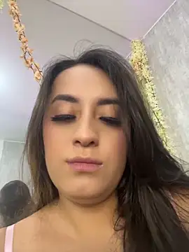Show modela Antonella_Julieta na web-kameri