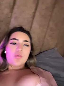 Show de Antonella_Julieta na webcam