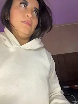 Antonella_Julieta Pertunjukan Webcam
