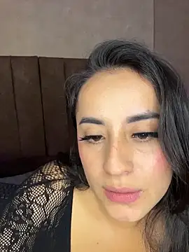Antonella_Julieta Pertunjukan Webcam