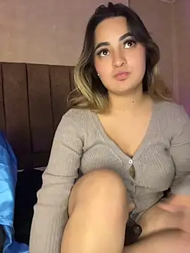 Antonella_Julieta 在線直播表演