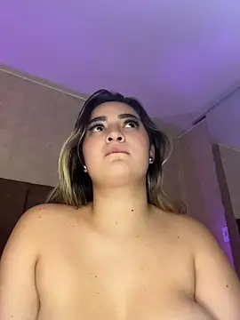 Show de Antonella_Julieta na webcam