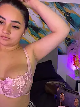 Antonella_Julieta Pertunjukan Webcam