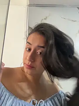 Antonella_Julietaのウェブカメラショー