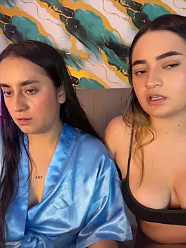 הופעת וובקאם של Antonella_Julieta