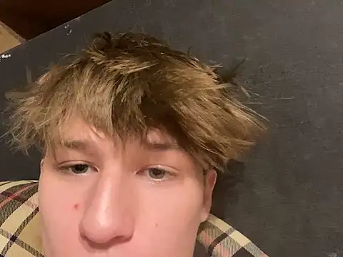 عرض كام yourwhiteboy1