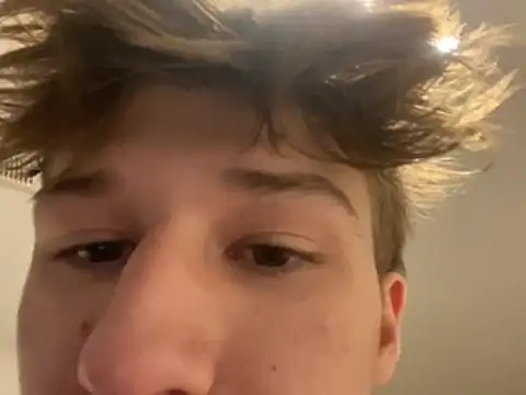 yourwhiteboy1 – webcam-show