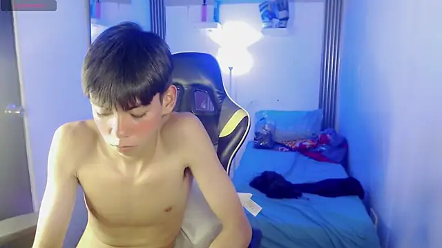 Liarr_ Webcam-Show