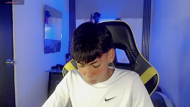 Liarr_n Live XXX chat