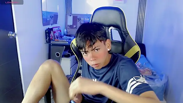 Liarr_ Show Webcam
