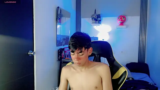 Liarr_ webkamerás műsora