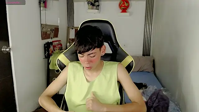 Liarr_ Show Webcam