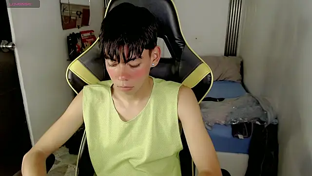 Liarr_ Adlı Modelin Canlı XXX Sohbeti