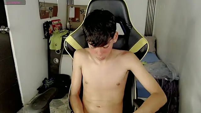 Chat +18 de Liarr_ ao vivo