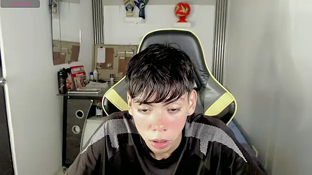 Liarr_ webkamerás műsora
