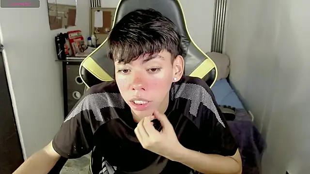 Liarr_ webcam show