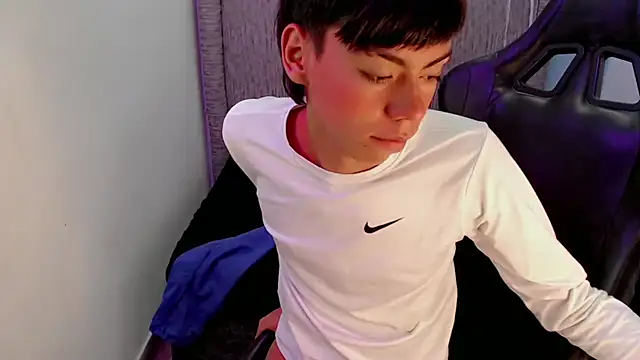 Liarr_ Webcam-Show