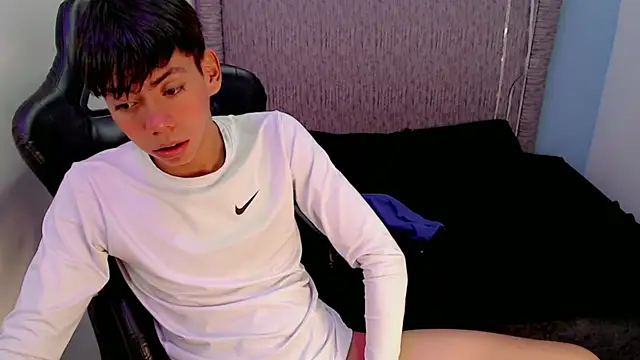 Liarr_ Adlı Modelin Web Kamerası Şovu