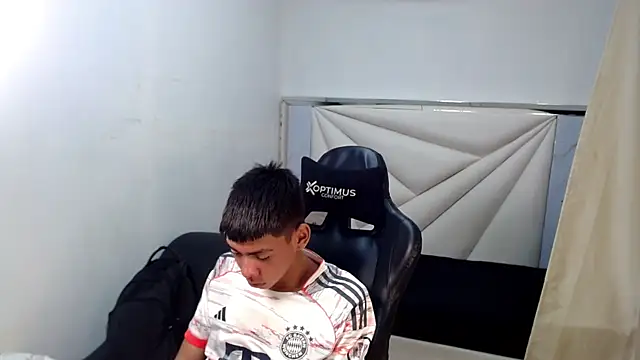 Liarr_ – webcam-show