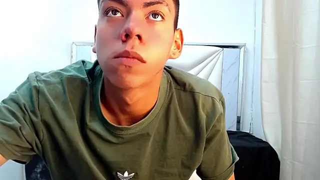 Liarr_ Webcam show