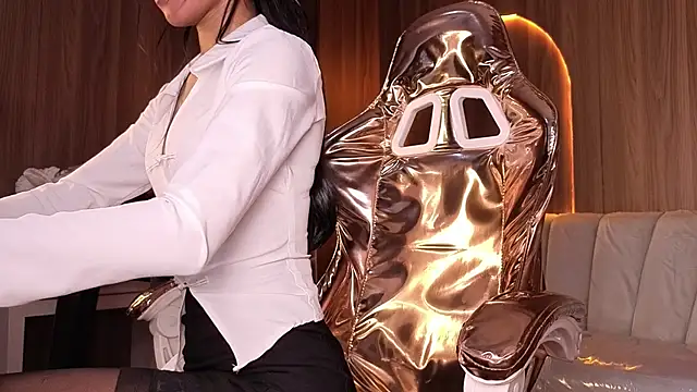 Show modela Alina_b_ na web-kameri