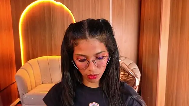 Alina_b_'s Live XXX Chat