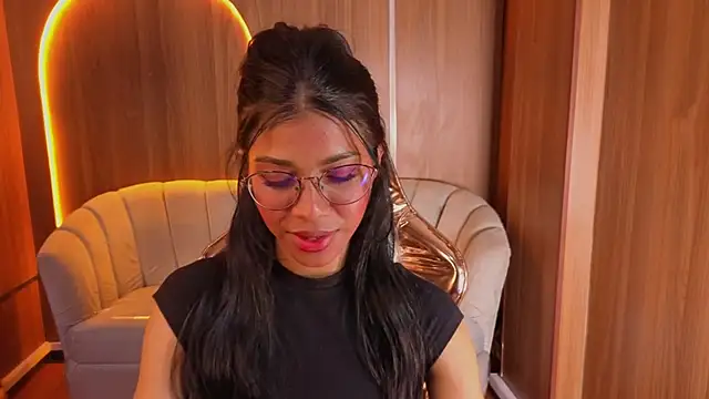 Alina_b_ Chat XXX in diretta