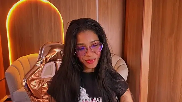 Sala de chat ao vivo de Alina_b_