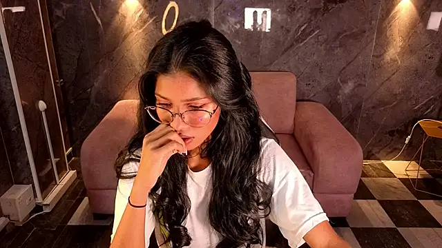 Chat XXX ao vivo de Alina_b_