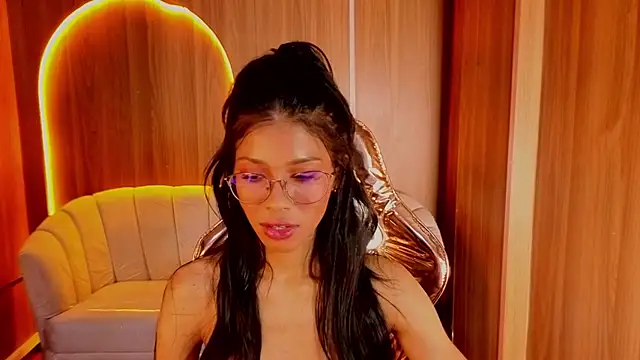 دردشة Alina_b_ الجنسية المباشرة