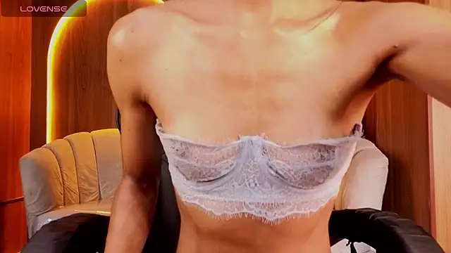 צ'אט XXX בשידור חי של Alina_b_