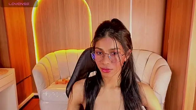 Alina_b_'s Live XXX Chat