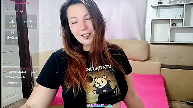 NotYourDoll's Live XXX Chat