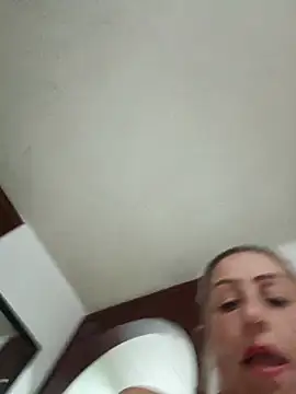 הופעת וובקאם של maynor_1998
