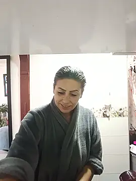 maynor_1998: διαδικτυακό σόου στην κάμερα