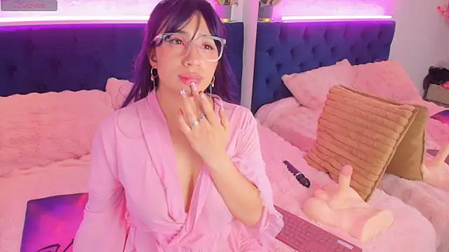 دردشة Katty_Kiiss_ الجنسية المباشرة