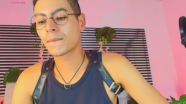 ThiiagoSaeenz Show Webcam