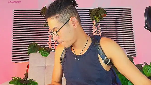ThiiagoSaeenz Show Webcam