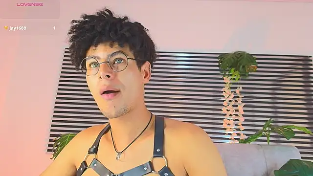 ThiiagoSaeenz Webcam Show