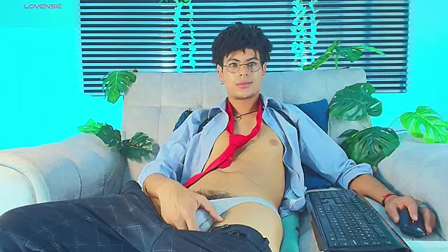 ThiiagoSaeenz Show Webcam