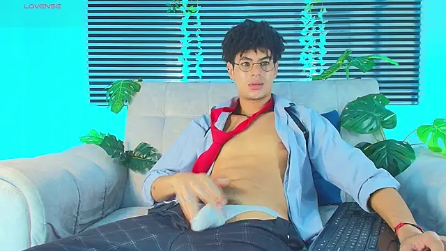 ThiiagoSaeenz Show Webcam