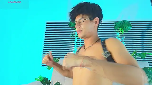 ThiiagoSaeenz Webcam-Show