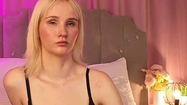 CrystalLili's Live XXX Chat