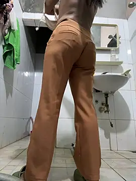 Show modela BellaCherishDarling na web-kameri
