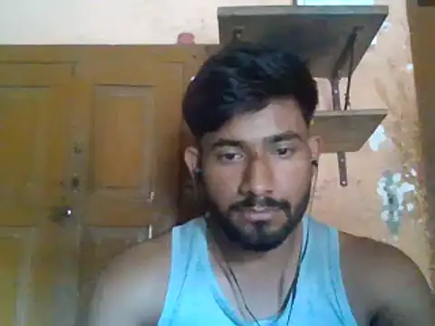 Lustynani Pertunjukan Webcam