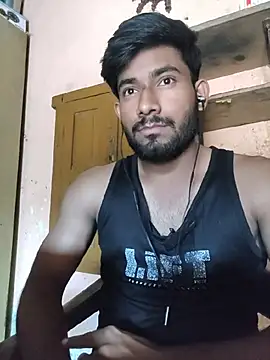 Lustynani Pertunjukan Webcam