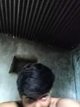 Lustynani Pertunjukan Webcam
