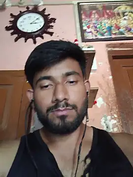 Lustynani webcam show